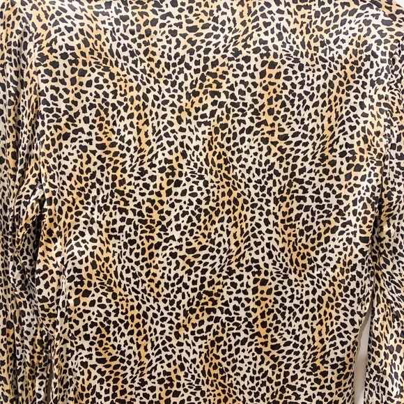 Stretchy Silk Animal/Cheetah/Leopard Print Button Down Blouse - Picture 5 of 8